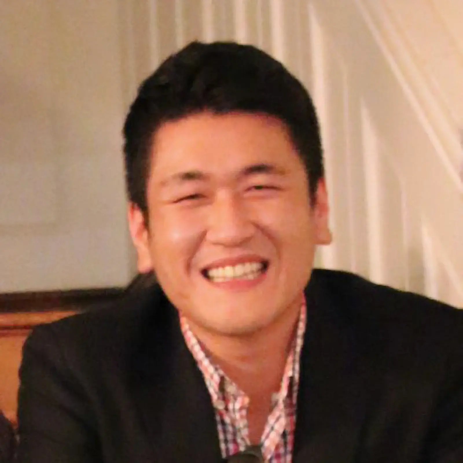 Член виконавчого комітету Асоціації випускників Даніель Хонг
